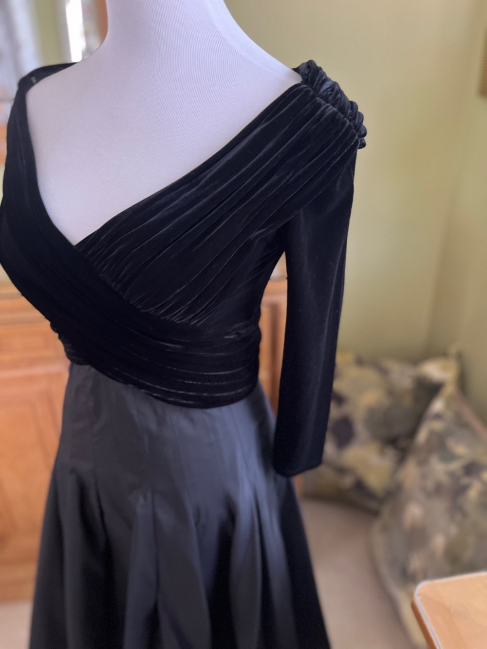 Tadashi Shoji Black Velvet Draped Long-Sleeve Evening Dress